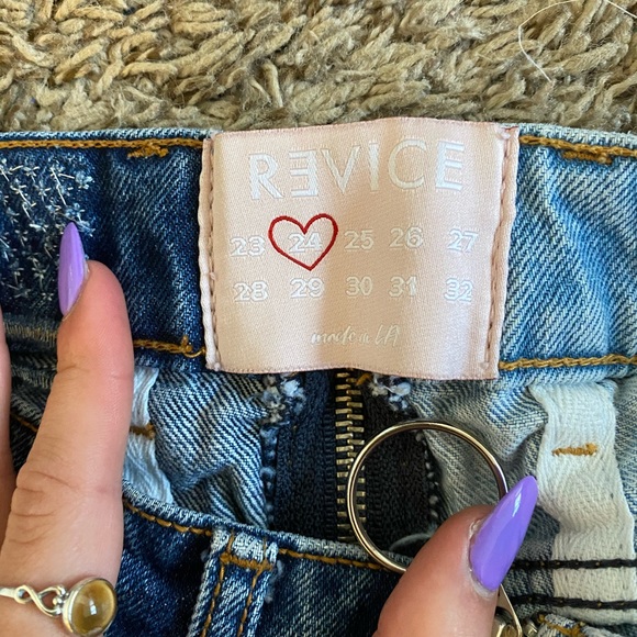 REVICE two toned zipper shorts! - Picture 3 of 3